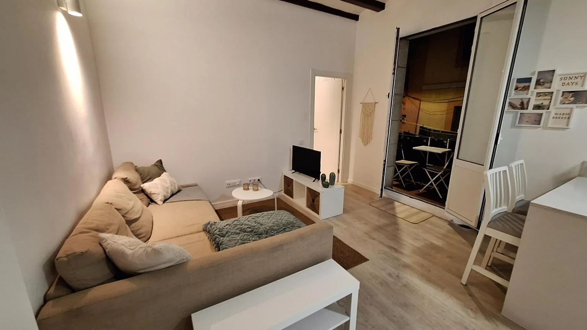 Surf House Apartment Barcelona